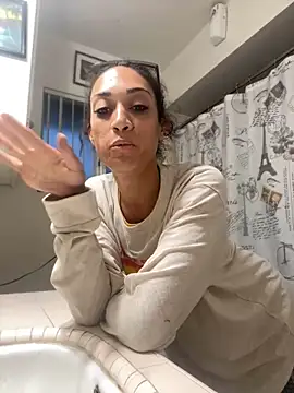 starrynikki online show from February 4, 2025, 1:34 am