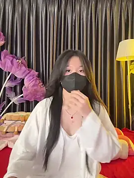 Nacy-Moonlight online show from March 4, 2025, 7:32 pm