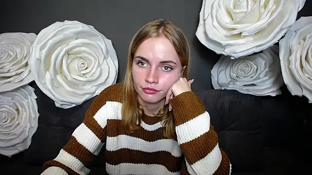 Snapshot of MargaritaKiss chatting on October 10, 2025, 6:51 pm MargaritaKiss online show from October 10, 2025, 6:51 pm