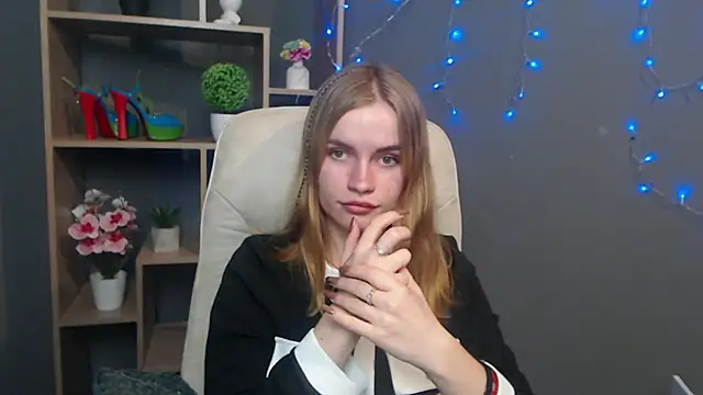 Snapshot of MargaritaKiss chatting on November 10, 2025, 8:41 pm MargaritaKiss online show from November 10, 2025, 8:41 pm