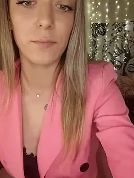 Nikiita-28 online show from January 2, 2025, 7:40 pm