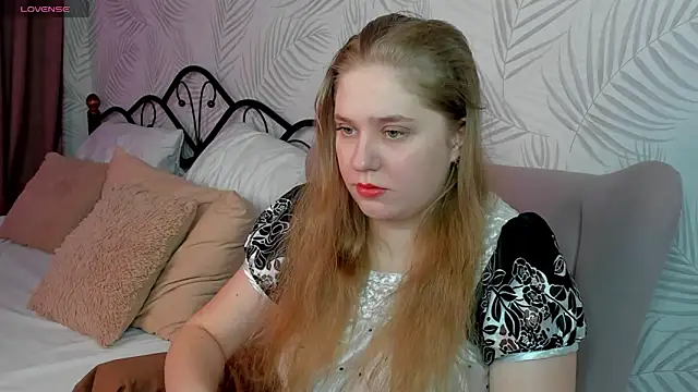 Megan Violer online show from February 22, 2025, 3:25 pm