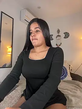 EmelyRogers online show from March 17, 2025, 6:21 pm