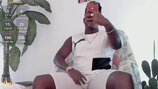 Snapshot of michaell_james7 chatting on April 22, 2026, 7:04 pm michaell james7 online show from April 22, 2026, 7:04 pm