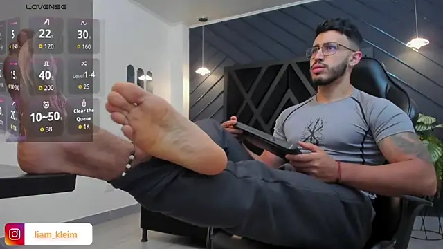 Liam Kleiin online show from October 24, 2025, 11:28 am