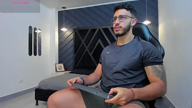 Liam Kleiin online show from October 28, 2025, 11:14 am