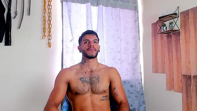 JuanBlade online show from December 11, 2024, 6:20 pm