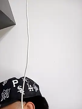 Snapshot of Bxby-young chatting on April 10, 2026, 3:50 pm Bxby-young online show from April 10, 2026, 3:50 pm