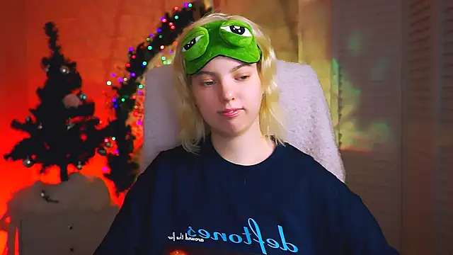 Snapshot of RocKStone_ chatting on January 11, 2025, 4:16 am RocKStone online show from January 11, 2025, 4:16 am