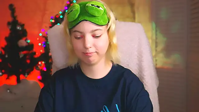 Snapshot of RocKStone_ chatting on January 11, 2025, 7:17 am RocKStone online show from January 11, 2025, 7:17 am