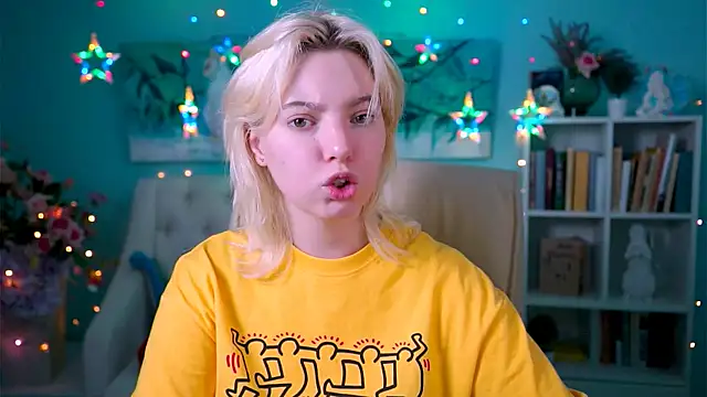 Snapshot of RocKStone_ chatting on January 22, 2025, 4:23 am RocKStone online show from January 22, 2025, 4:23 am