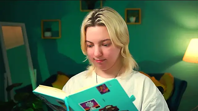 Snapshot of RocKStone_ chatting on January 25, 2025, 7:28 am RocKStone online show from January 25, 2025, 7:28 am