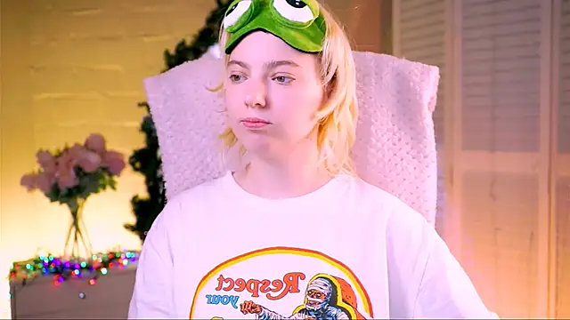 Snapshot of RocKStone_ chatting on January 26, 2025, 10:23 am RocKStone online show from January 26, 2025, 10:23 am