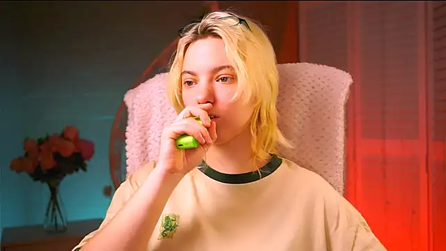 Snapshot of RocKStone_ chatting on January 28, 2025, 7:11 am RocKStone online show from January 28, 2025, 7:11 am