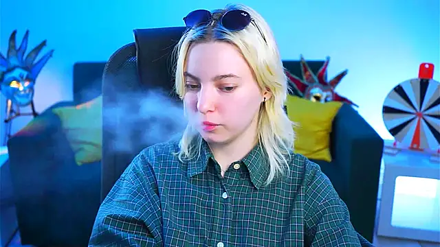 Snapshot of RocKStone_ chatting on February 5, 2025, 2:16 pm RocKStone online show from February 5, 2025, 2:16 pm