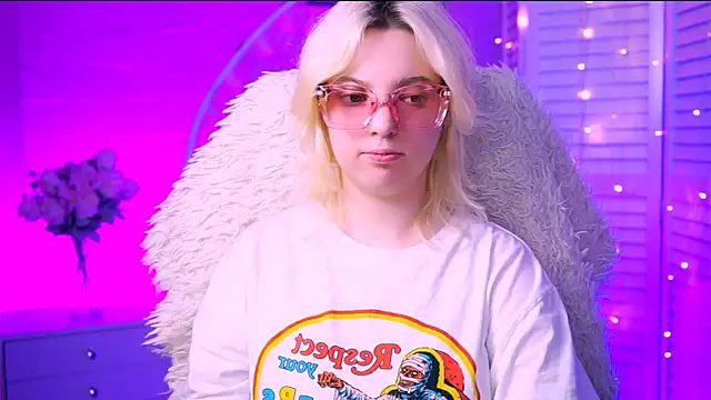 Snapshot of RocKStone_ chatting on February 10, 2025, 7:15 am RocKStone online show from February 10, 2025, 7:15 am