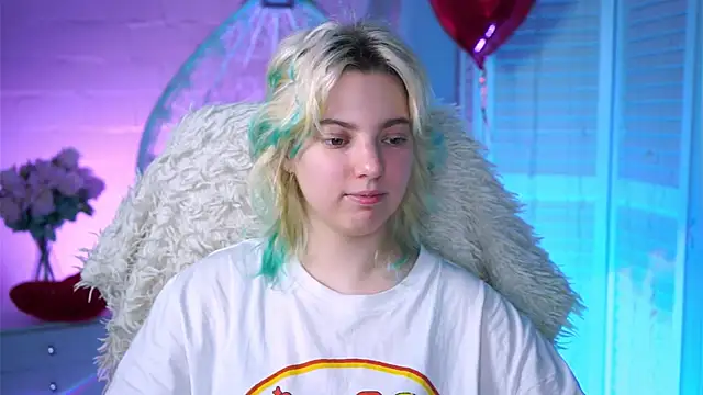 Snapshot of RocKStone_ chatting on February 16, 2025, 4:20 am RocKStone online show from February 16, 2025, 4:20 am