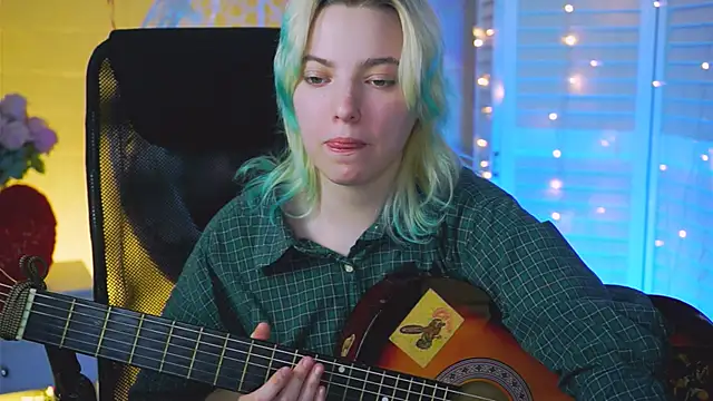 Snapshot of RocKStone_ chatting on February 18, 2025, 11:44 am RocKStone online show from February 18, 2025, 11:44 am