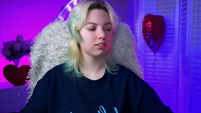 Snapshot of RocKStone_ chatting on February 25, 2025, 4:14 am RocKStone online show from February 25, 2025, 4:14 am