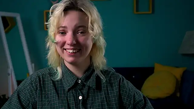 Snapshot of RocKStone_ chatting on March 3, 2025, 4:25 am RocKStone online show from March 3, 2025, 4:25 am