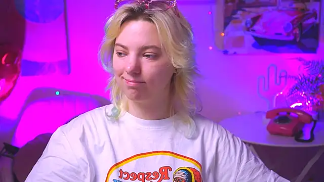 Snapshot of RocKStone_ chatting on March 5, 2025, 4:13 am RocKStone online show from March 5, 2025, 4:13 am