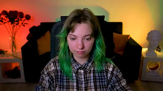 Snapshot of RocKStone_ chatting on October 4, 2025, 4:32 am RocKStone online show from October 4, 2025, 4:32 am