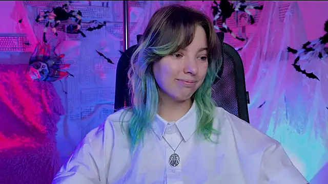 Snapshot of RocKStone_ chatting on October 31, 2025, 4:35 am RocKStone online show from October 31, 2025, 4:35 am