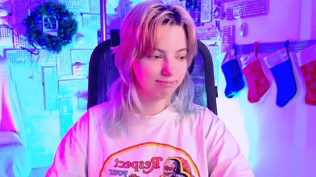 Snapshot of RocKStone_ chatting on December 20, 2025, 8:21 am RocKStone online show from December 20, 2025, 8:21 am