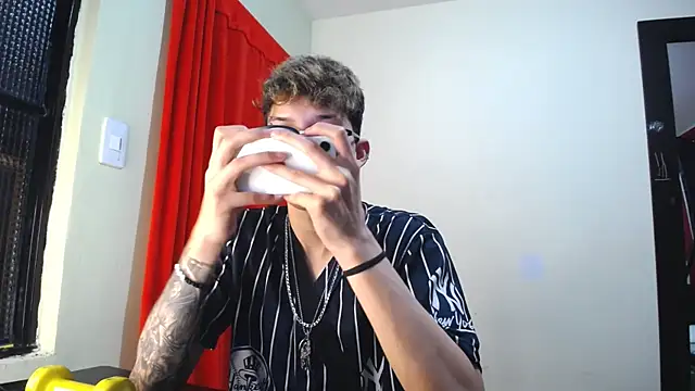  Thomas hot  online show from January 31, 2025, 1:11 am