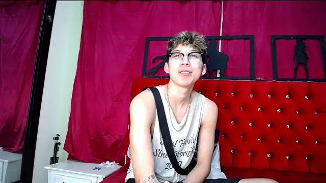  Thomas hot  online show from February 22, 2025, 3:12 am