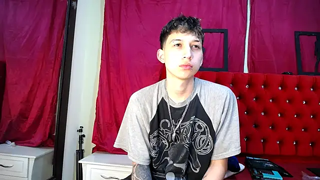  Thomas hot  online show from March 9, 2025, 1:48 pm