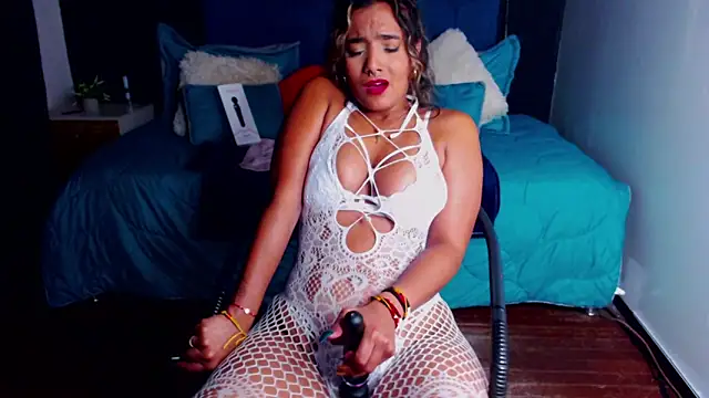 megan collins96 online show from February 22, 2025, 11:13 pm