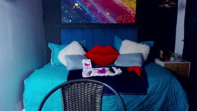 megan collins96 online show from February 27, 2025, 5:24 am