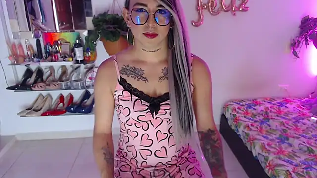 Laveneno ortiz07 online show from December 20, 2024, 11:47 pm