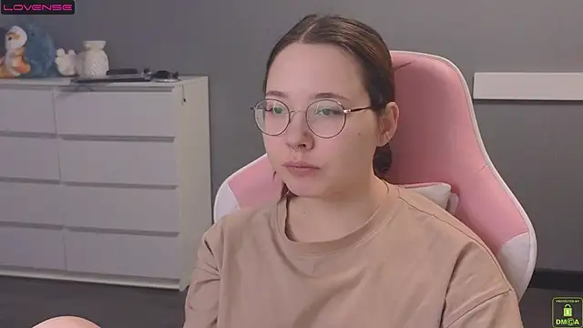 Airyhill online show from February 8, 2025, 5:08 pm