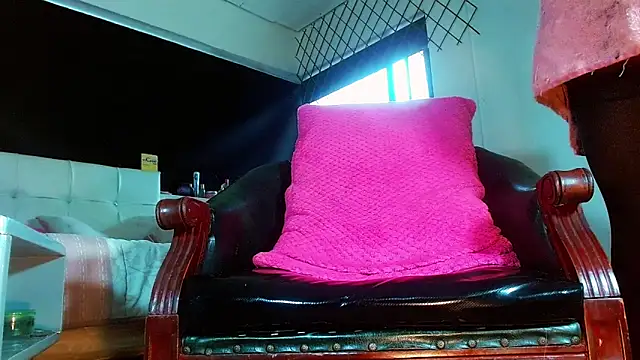 bellatrixx 69 online show from February 3, 2026, 11:59 am