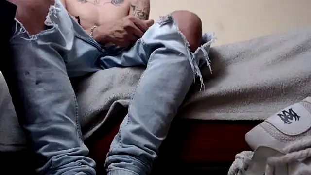 Osiiriis online show from January 29, 2025, 4:58 am