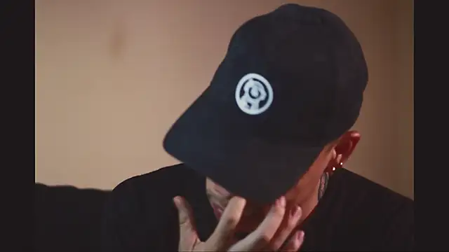 Osiiriis online show from March 10, 2025, 10:55 pm