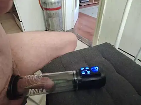 ChokeIce online show from May 26, 2026, 7:26 am