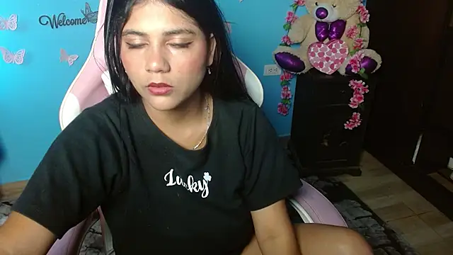 Candela-Smith online show from April 12, 2026, 5:18 pm