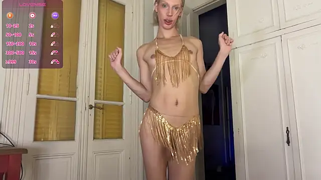 AliceSnowCatt online show from February 10, 2026, 12:37 am