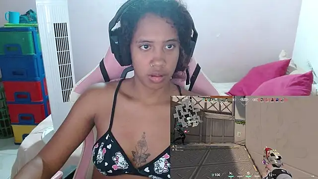 TiffanyRoouse online show from February 5, 2025, 2:51 am