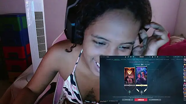 TiffanyRoouse online show from February 9, 2025, 10:11 pm