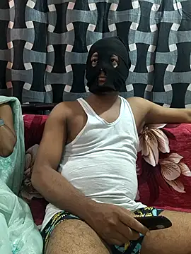 sexycouplemh09 online show from July 28, 2026, 4:27 pm