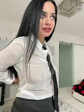  adelle online show from January 9, 2026, 12:08 pm