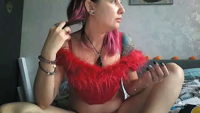 Snapshot of BlueXOwl chatting on October 18, 2025, 2:07 pm BlueXOwl online show from October 18, 2025, 2:07 pm