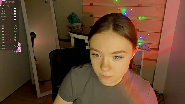 Snapshot of Florence_meow chatting on January 11, 2025, 7:28 am Florence meow online show from January 11, 2025, 7:28 am