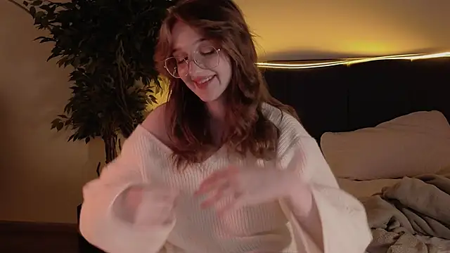 ELLIEJAY online show from December 6, 2024, 9:02 pm