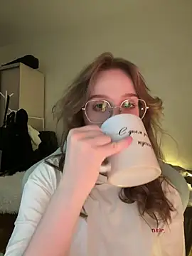 ELLIEJAY online show from January 12, 2025, 2:35 am