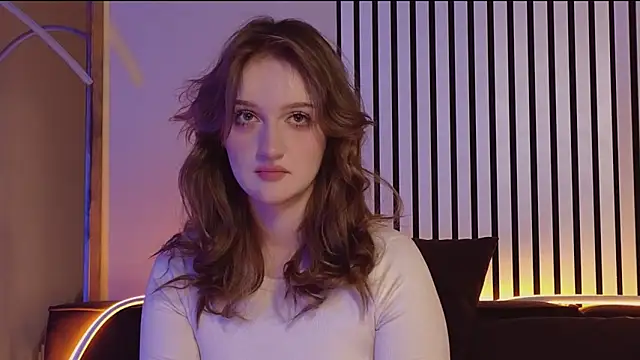 ELLIEJAY online show from January 18, 2025, 8:30 pm